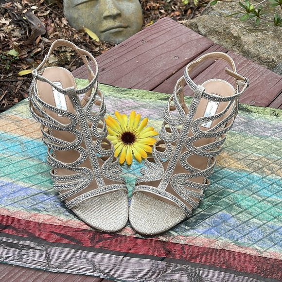 🌺 INC International Concepts Gawdie Open Toe Ankle Strap Sandals Wmn. Sz. 8.5M - Picture 4 of 16